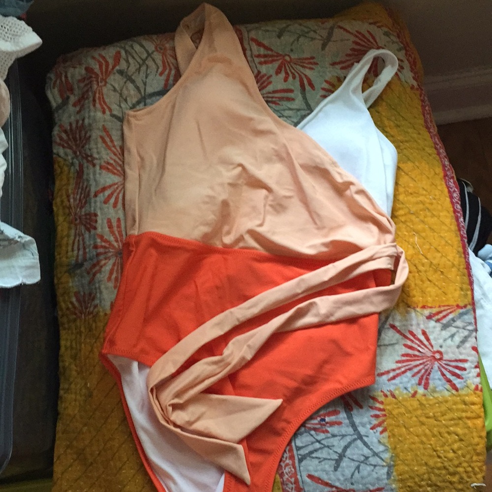 Cupshe color block swimsuit. Never worn